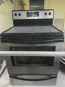 Fridgidare range / stove