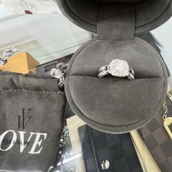 Ring Vera Wang Love Collection  14 K