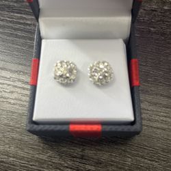 10k White Gold 1 Carrot Diamond Earrings 
