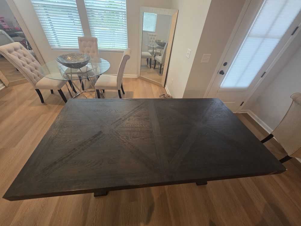 Dinning Table