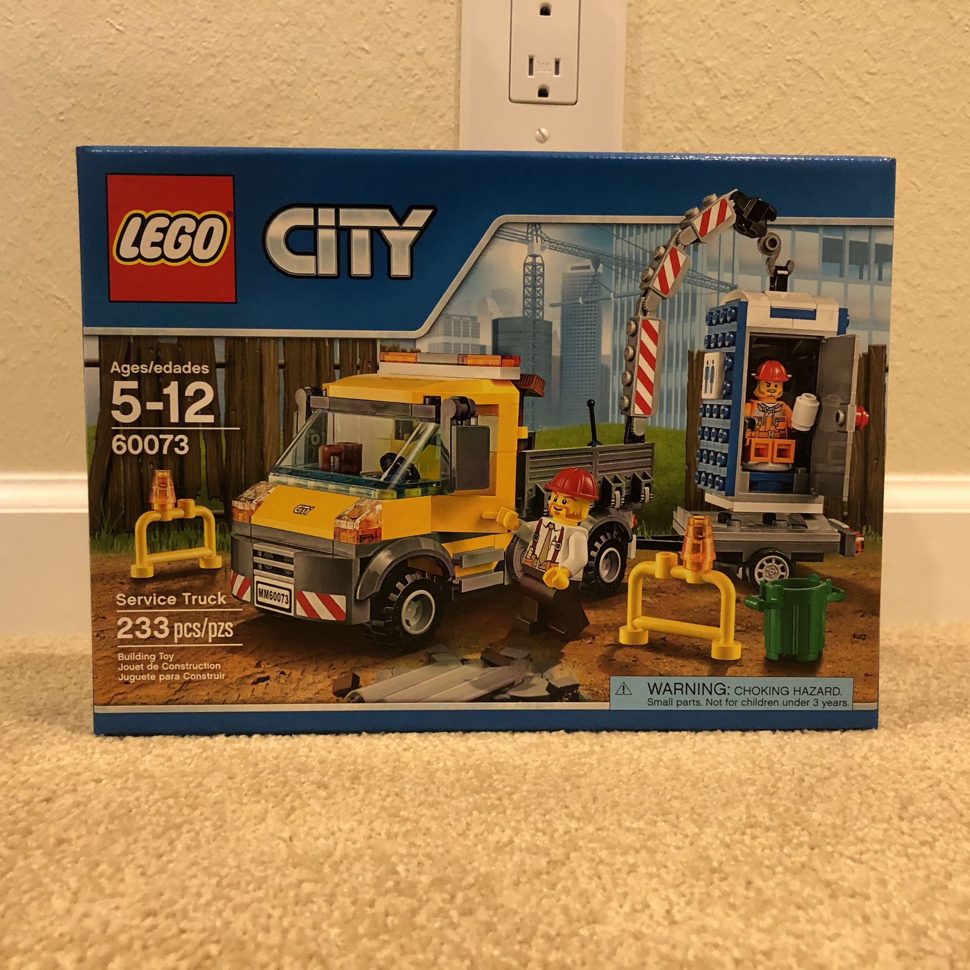 New sealed LEGO City 60073 Service Truck
