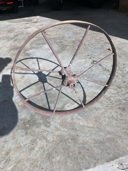 Vintage 20” Wheelbarrow Yard Art Industrial Railroad Cart Spoke Steel Wheel Rim