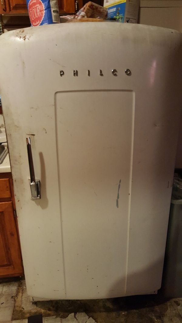 PHILCO 1946 ANTIQUE VINTAGE REFRIGERATOR for Sale in Oklahoma City, OK