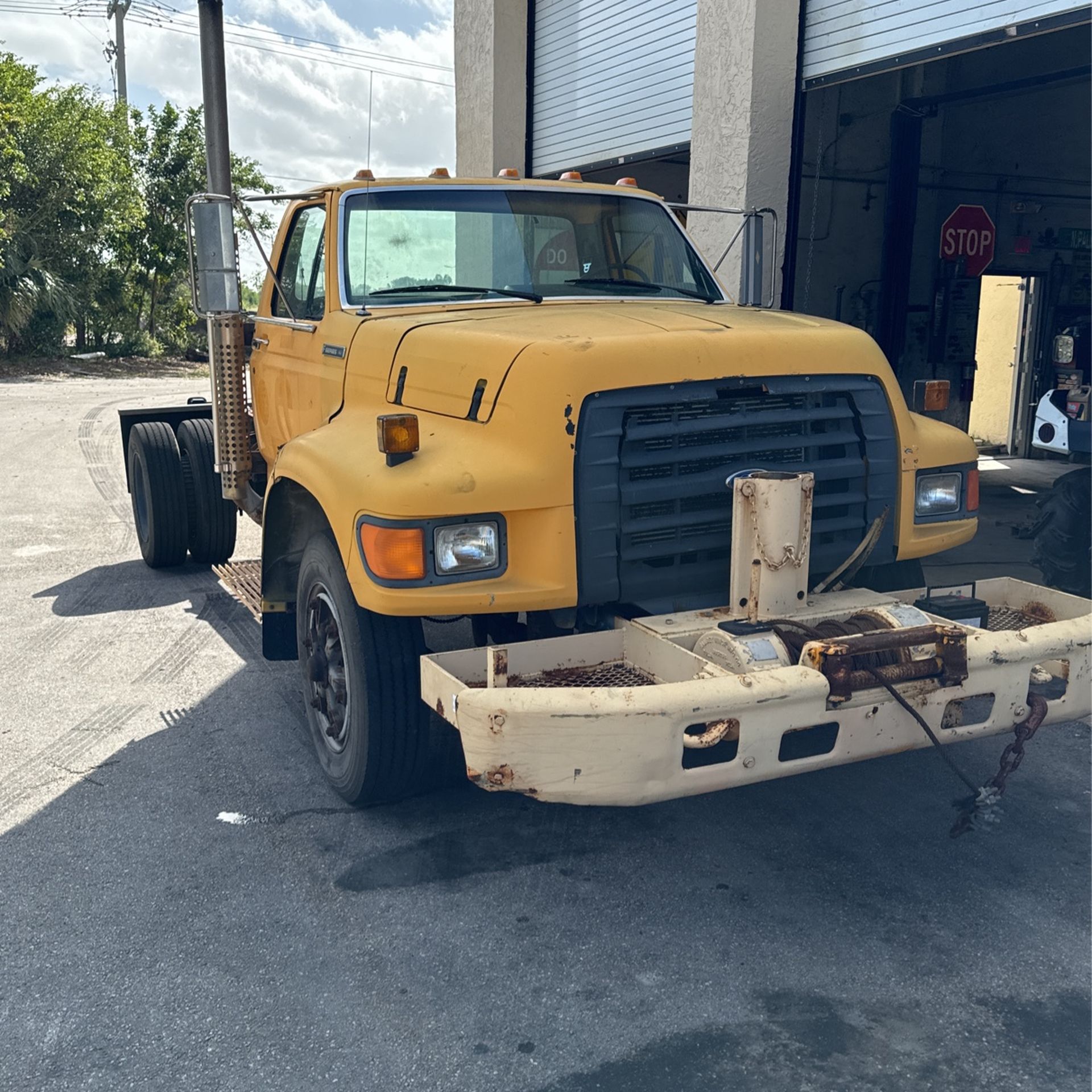 1995 Ford F-800