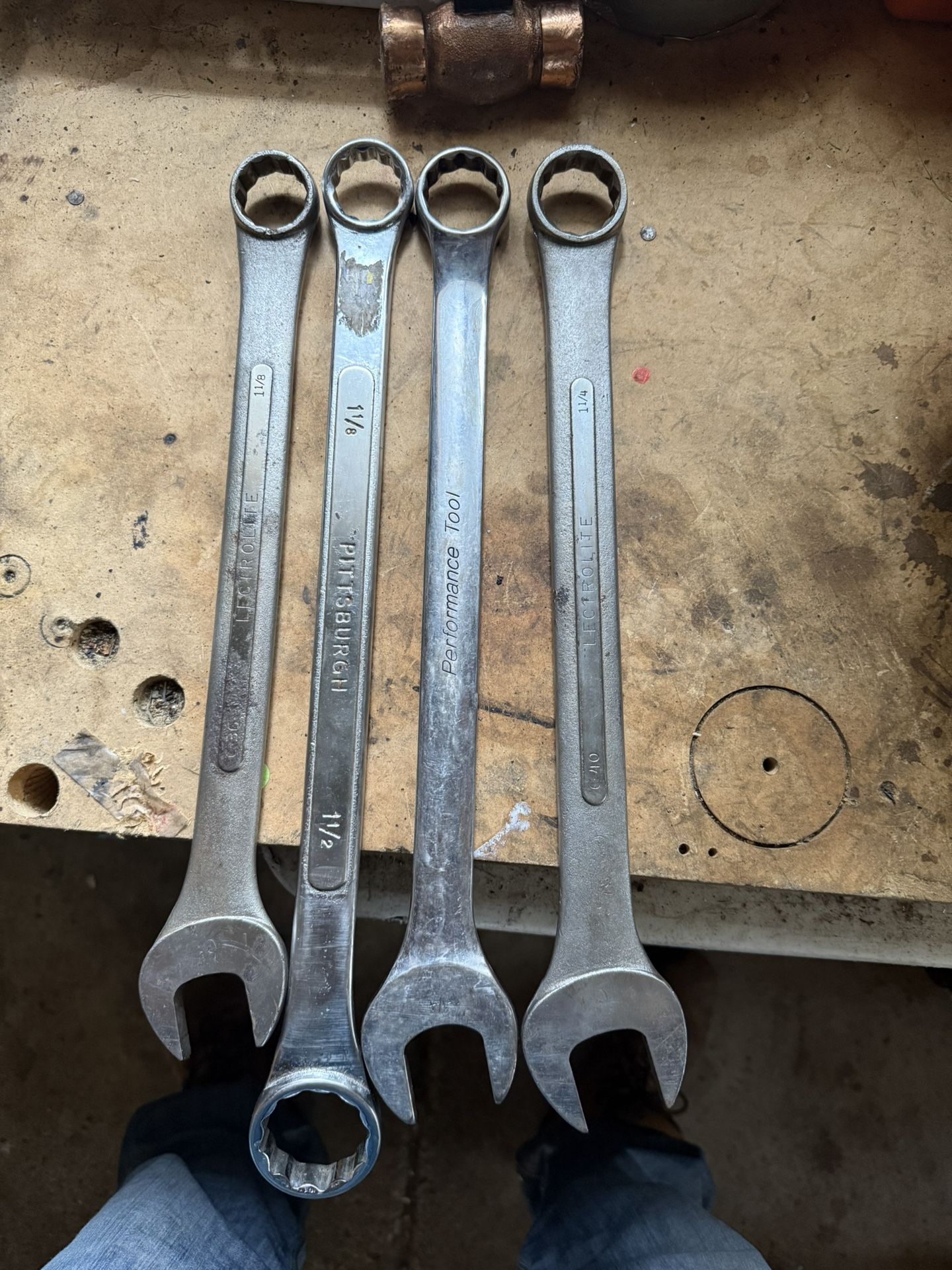 4 Wrench, 1/18 1/1/2. 1/1/18 1-1/4