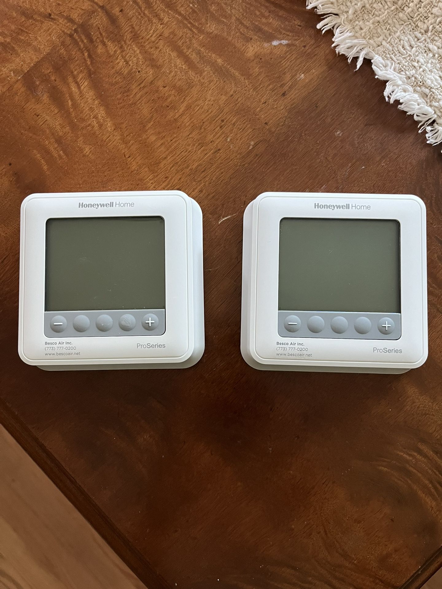 Honeywell Home Digital Thermostats - T6 PRO PROGRAMMABLE THERMOSTAT.