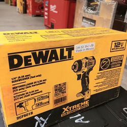 DeWalt 12V Max Brushless 1/4" (6.35 mm) Screwdriver. Tool Only