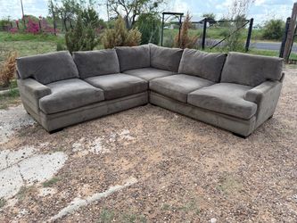 CINDY CRAWFORD  MODERN 3 PC SOFA SECTIONAL COUCH GOOD CONDITION AND CLEAN $430 DELIVERY AVAILABLE $20