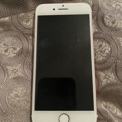 iPhone 7 32GB UNLOCKED 