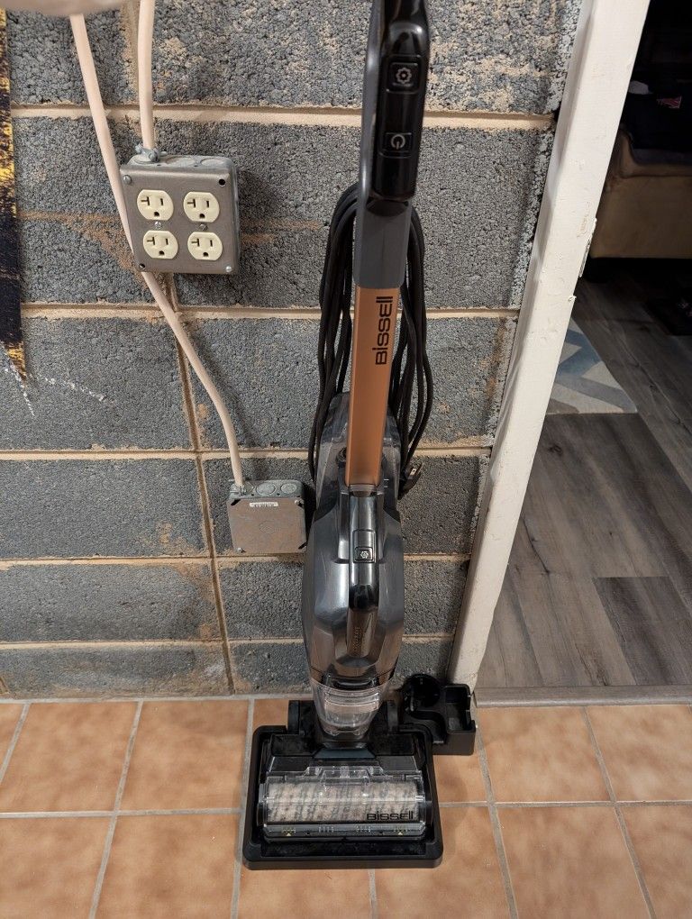 Bissell CrossWave HydroSteam Plus