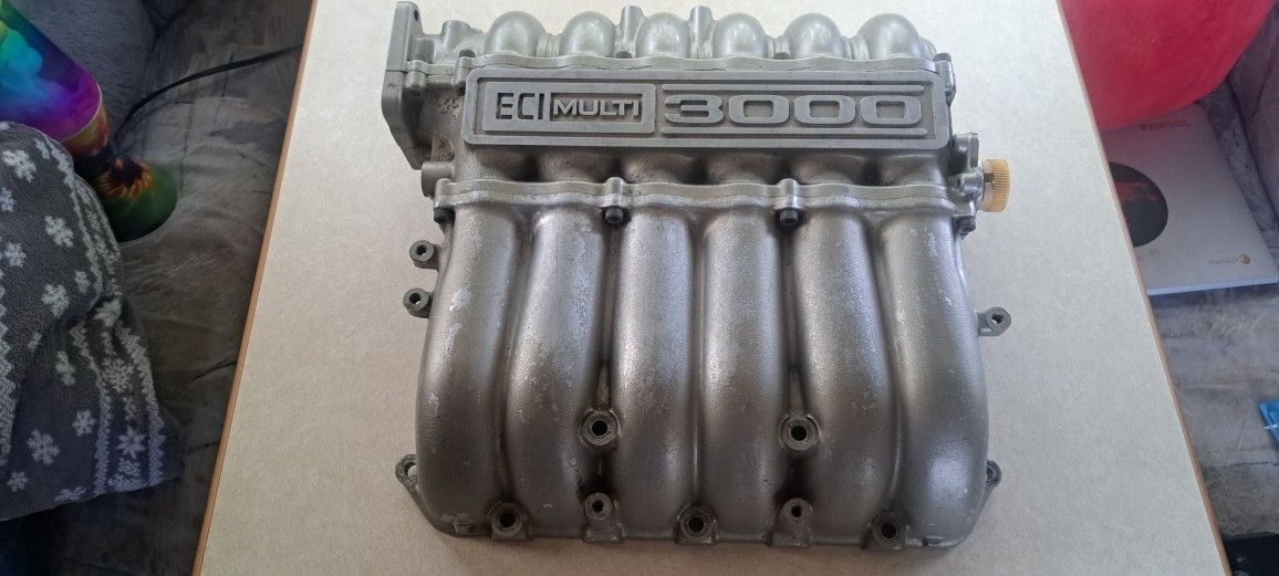 1st GEN Mitsubishi 3000GT Upper Manifold DOHC (NON TURBO) READ DESCRIPTION