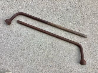 2 Universal Socket Lug Wrenches Standard Size 19mm Preowned