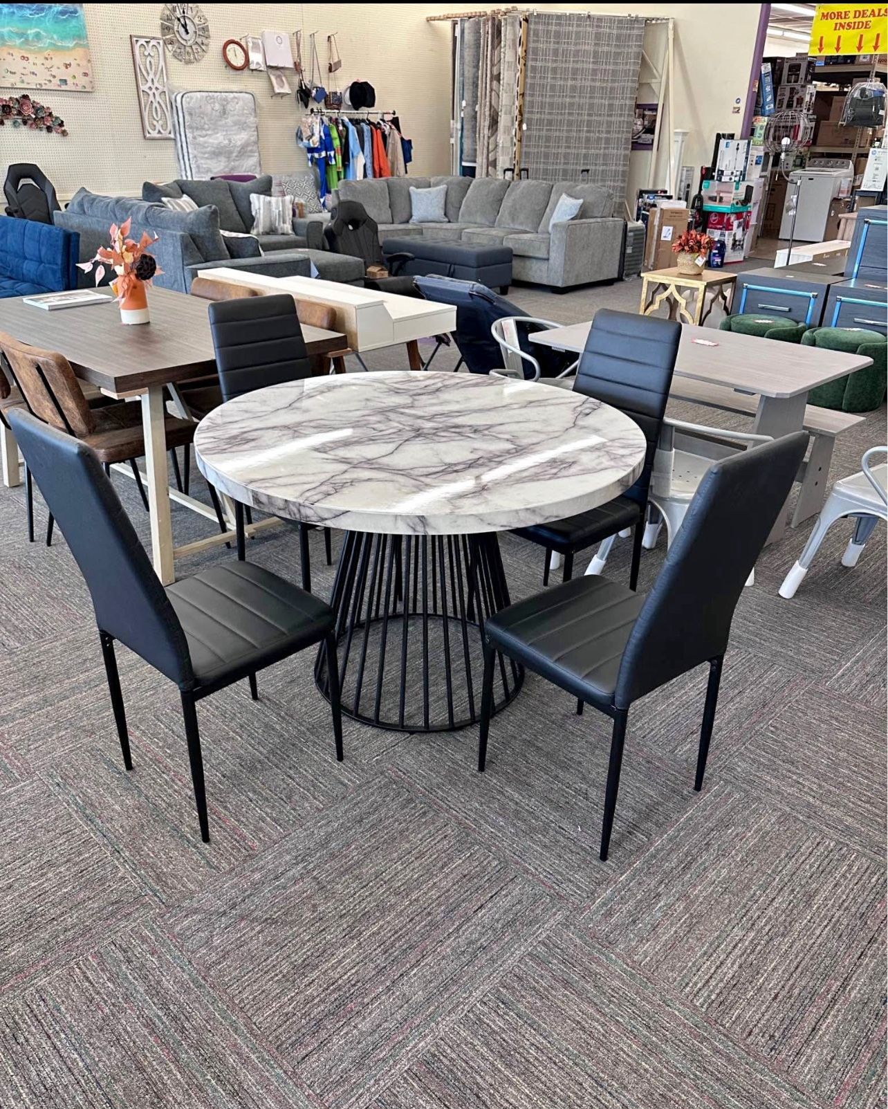 Dining Set of 5, 45" Round Indoor Dining Table, Black/Cream Faux Marble, 4 Dining Chairs PU Leather, Black, New