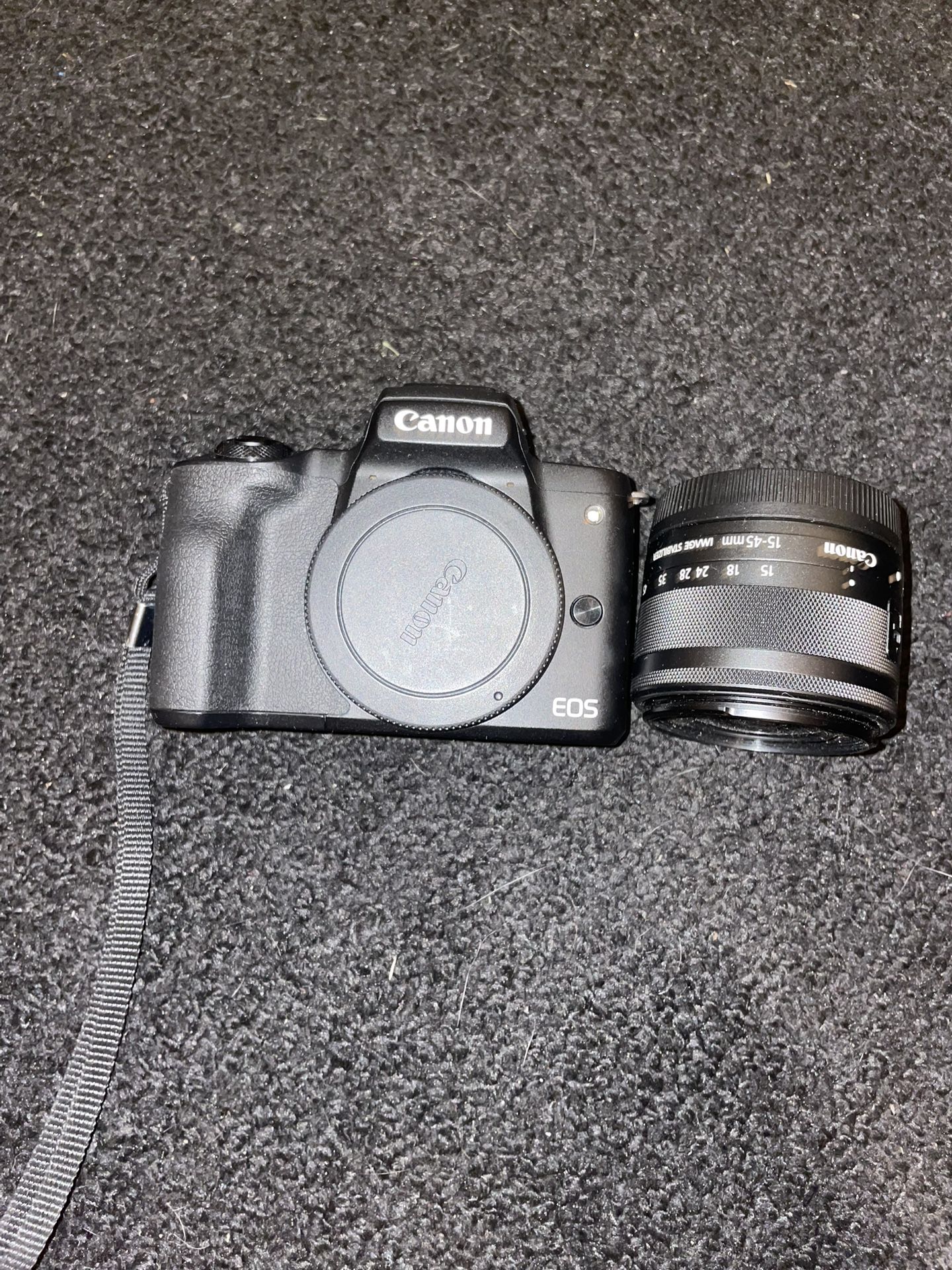 Canon M50 + batteries&chargers&bag 
