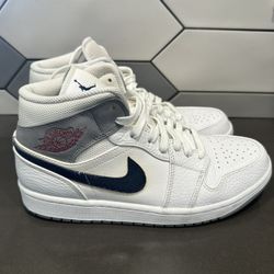 Jordan 1 Mid Paris Size 9