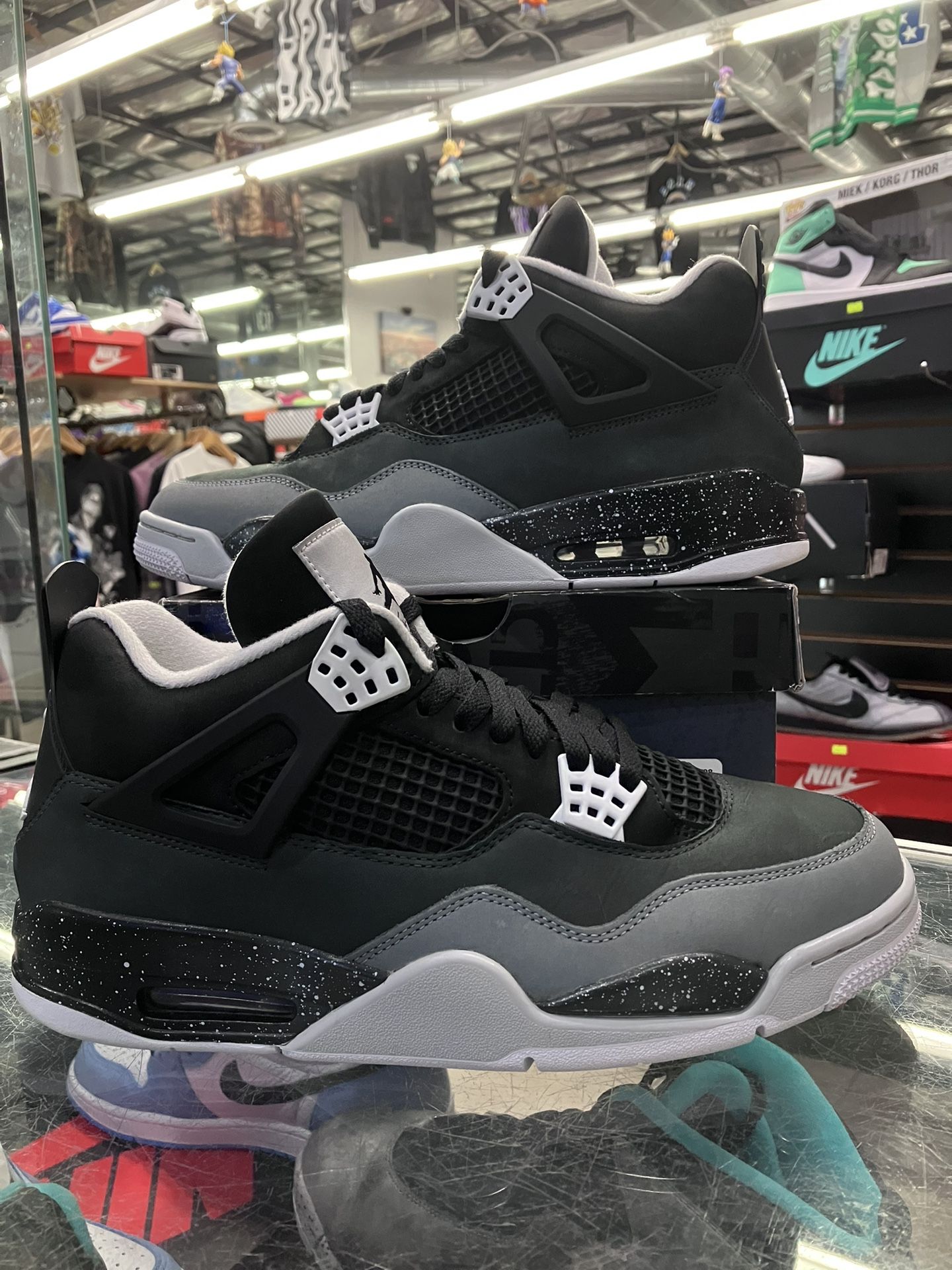 Air Jordan 4 Retro Fear