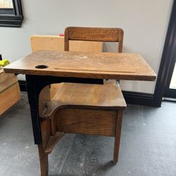 Children’s Desk 