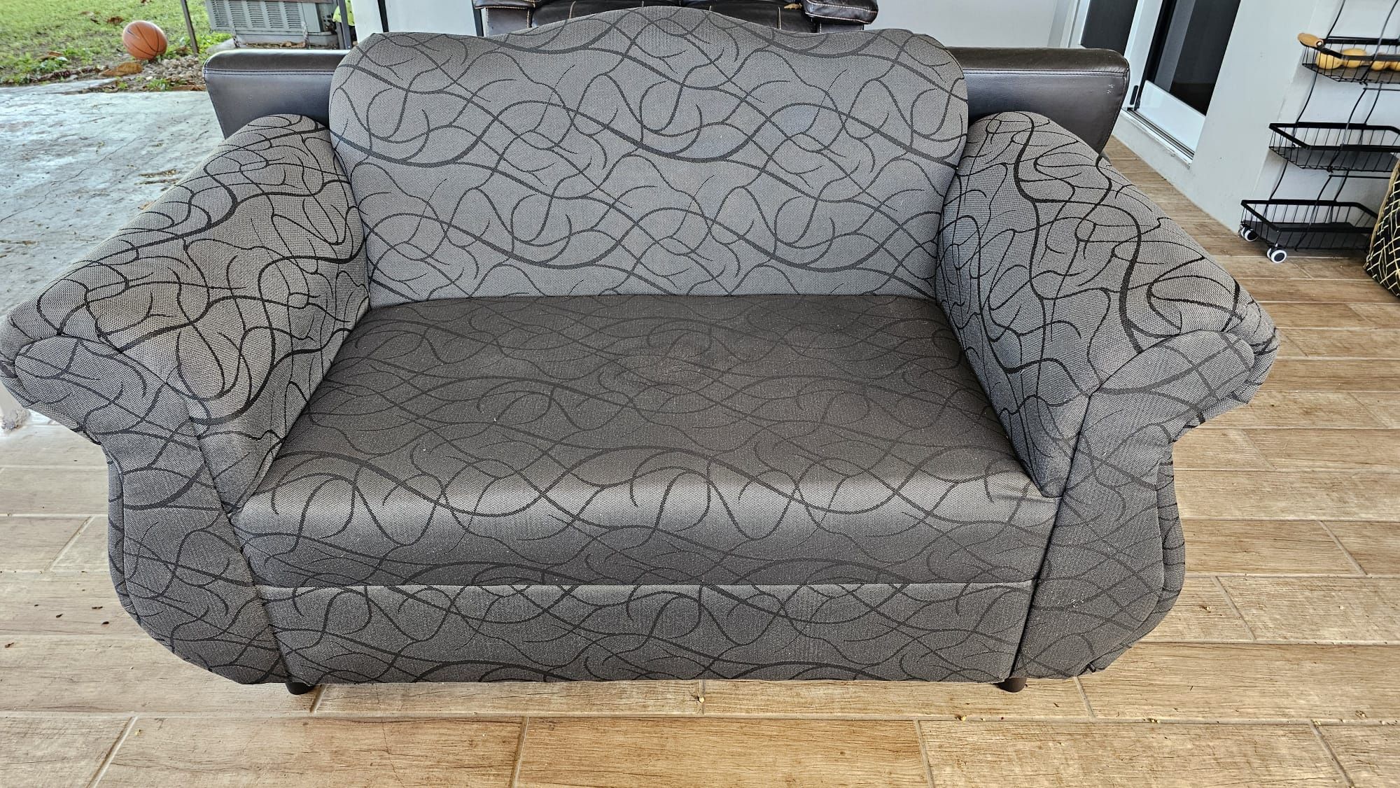 2 Sofas For 30$