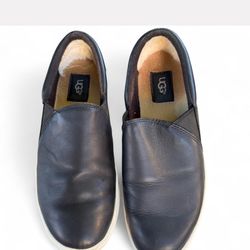 UGG Kitlyn Women Black Leather Slip-Ons Loafers