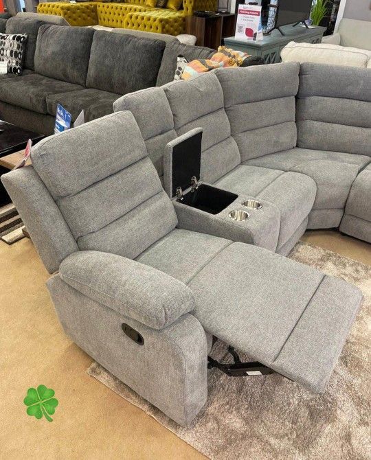 David Smoke Reclinings Sectionals Sofas Couchs Finance and Delivery Available