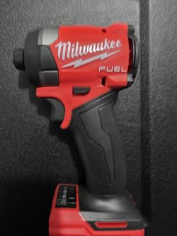 Taladro de Impacto Milwaukee