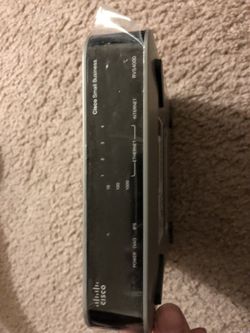 Router Cisco RVS4000