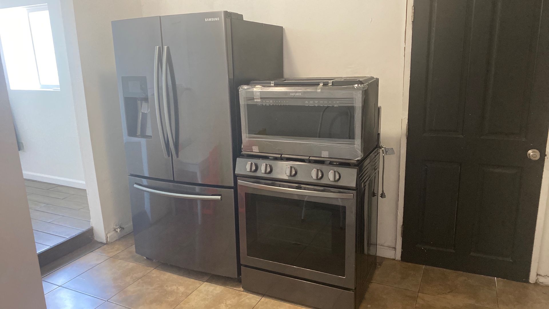 Microwave, Stove, Refrigerator.