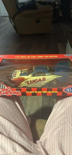 Racing Champions Lucas Oil NHRA 1:24 Die Cast Funny Car
