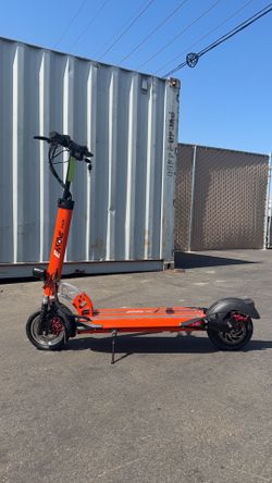 Refurbished EMOVE Cruiser S (Single Motor) ⚡️