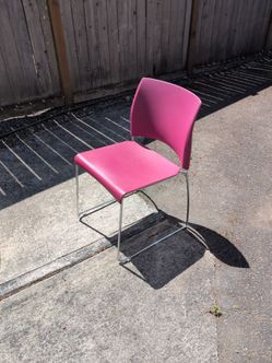 (Pending pick up) Free chair