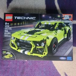 LEGO Technic Race Car - Ford Cobra Augmented Reality Wind-Up Drive Motor