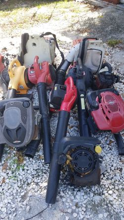 A.S.I.S 2 STIHL BLOWERS THEY WORK JUST NEEDS NEW CARB'5 BLOWERS NEEDS NEW CARB AND 3 MOTORS IN WORKING CONDITIONS