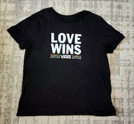 black Vans "Love Wins" Pride graphic t-shirt women's size XL