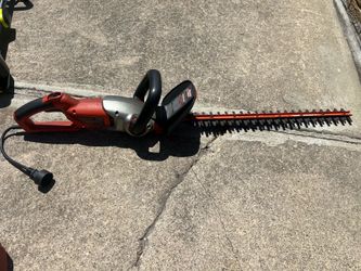 Black & Decker Hedge Trimmer, Dual Blade Action Blades, 24-Inch