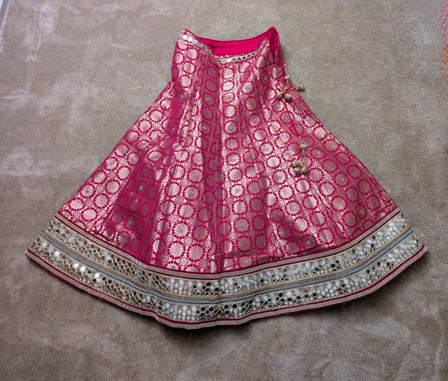 Beautiful Indian Pink Bridal Banarasi Lehenga With Removable Cancan Inside