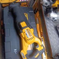DEWALT 60V FLEXVOLT SAW ZALL 