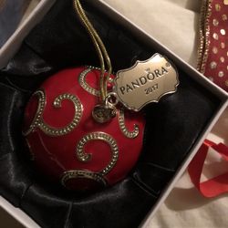 PANDORA CHRISTMAS DECORATION!!!