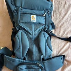 Brand New Ergobaby Omni 360 Cool Air Mesh Carrier – Never Used