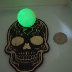 Glow In Dark Sphere With Skull Holder