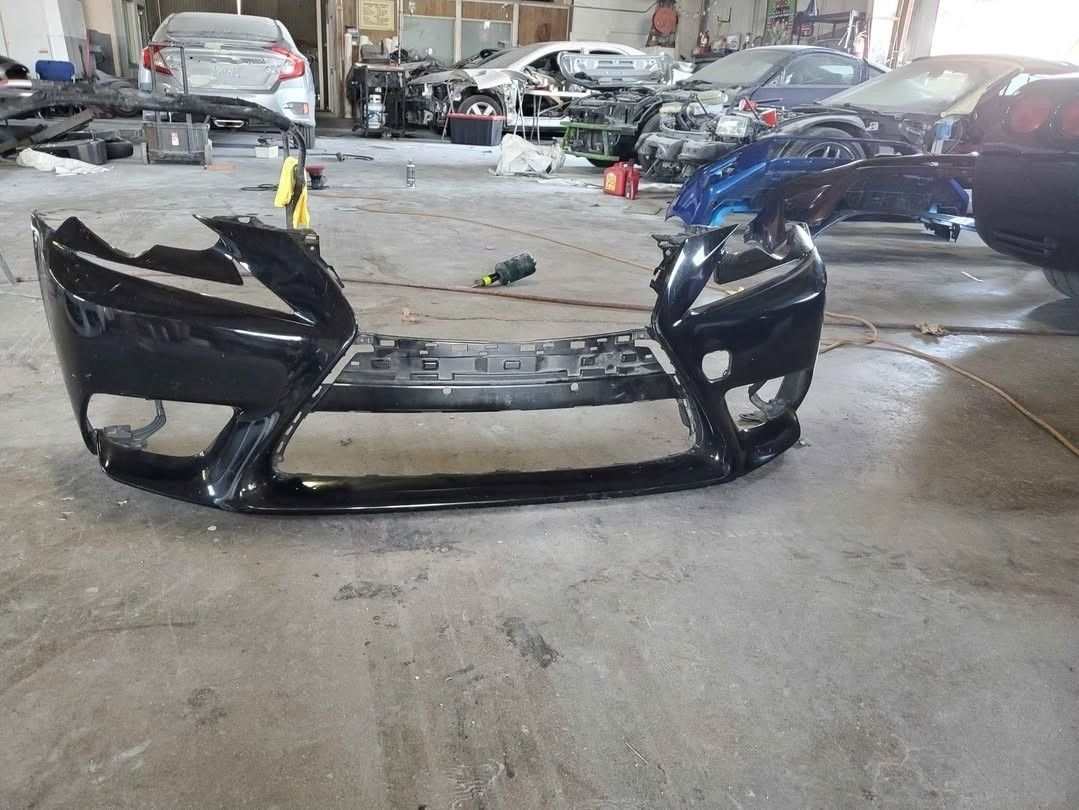 2014-2016 LEXUS IS250 FRONT BUMPER COVER OEM