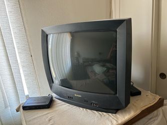 Vintage 27” Sharp CRT TV