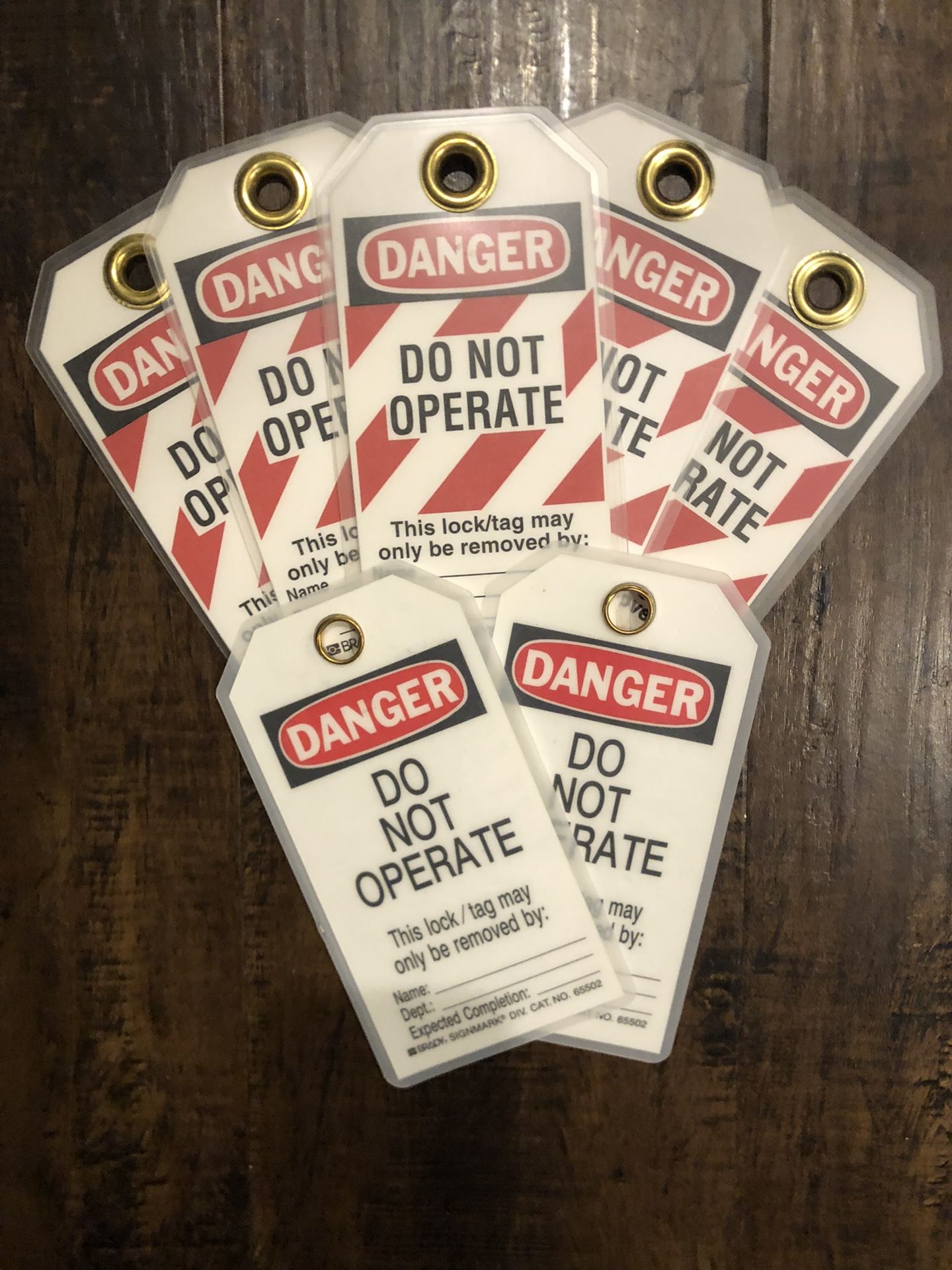 LOCK OUT TAGS