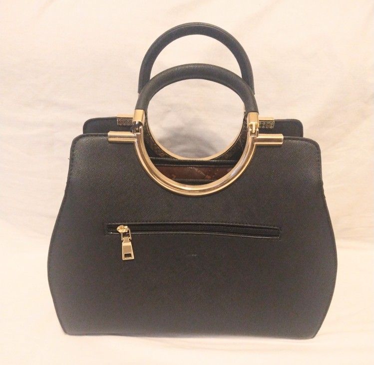 NEW BLACK PURSE WITH MATCHING WALLET FROM LA TERRE FASHION