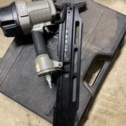 Porter Cable 21 Degree Angled Framing Nail Gun Works Great