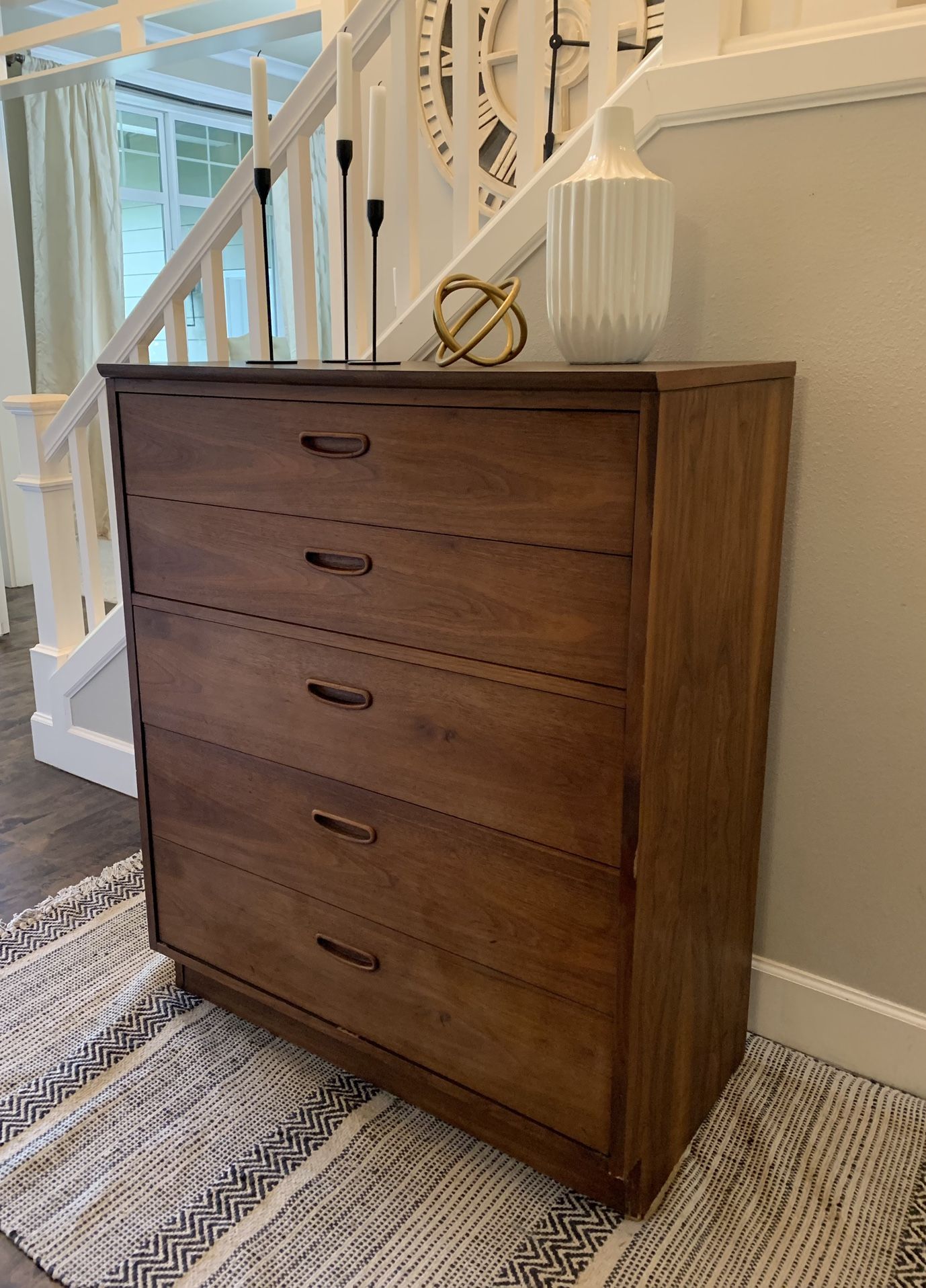 Lane MCM Dresser for Sale in Gig Harbor, WA OfferUp