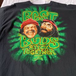 Official Cheech and Chong’s up and smoke T-shirt in like new condition. Size 2 XL. 