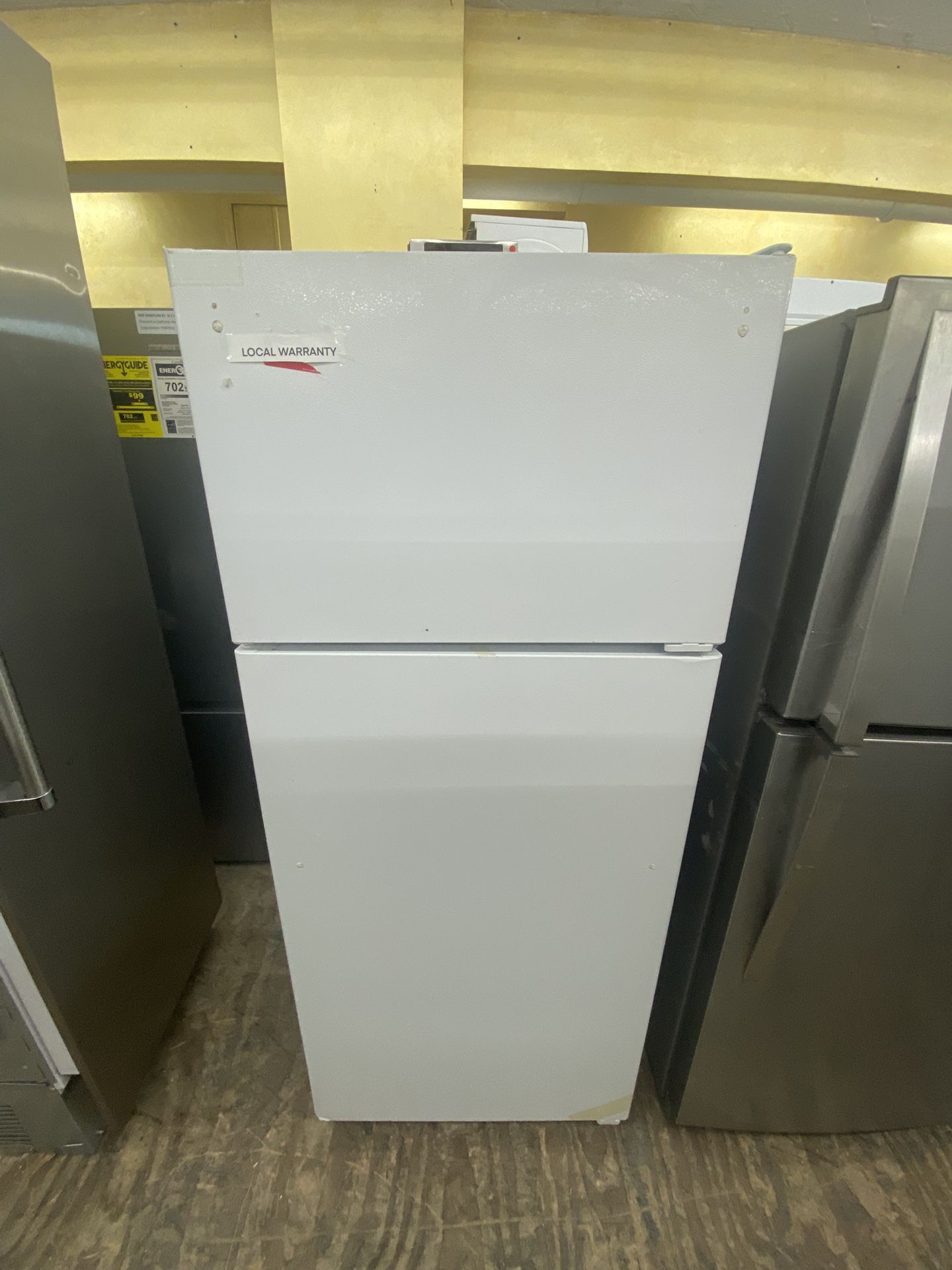 GE 28” White Too And Bottom Refrigerator
