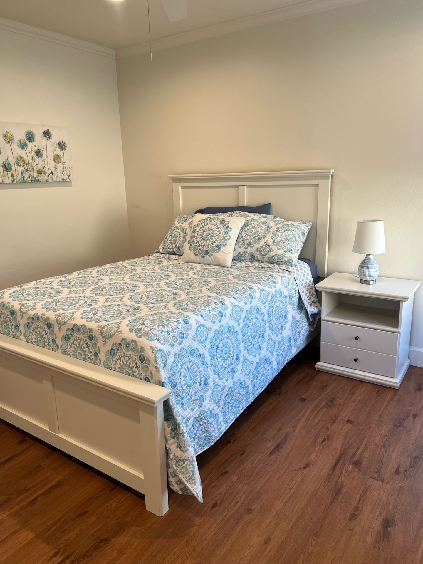Full Bedroom Set- Barely Used- Like New