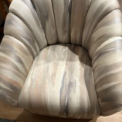 🌟 Vintage Swivel Accent Chair – Comfortable, Stylish, and Unique Pattern 🌟