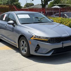 2022 Kia K5